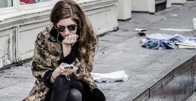 girl texting